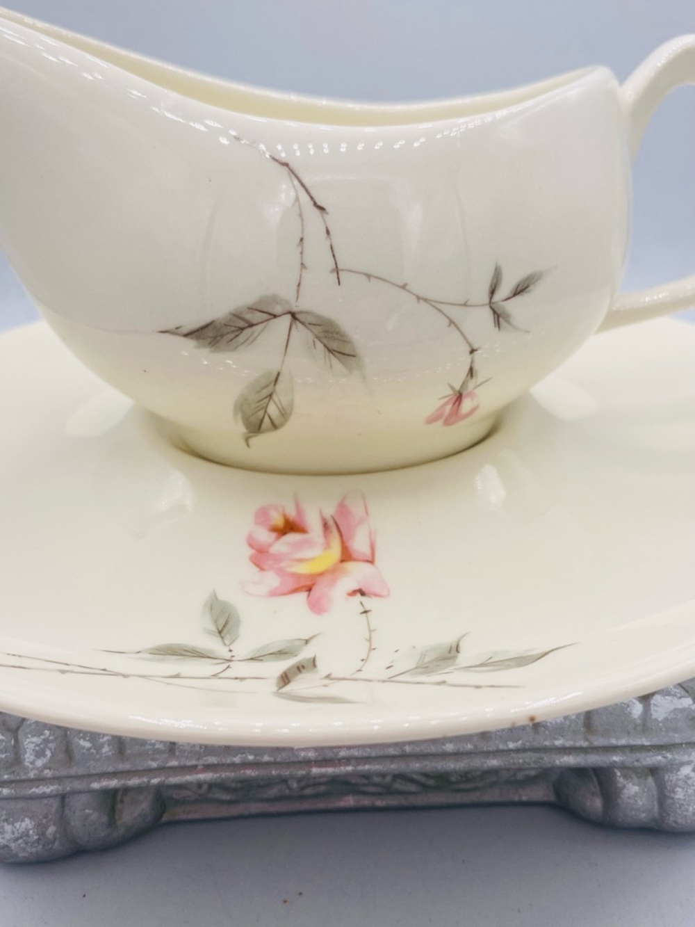 Vintage Cream Pink Rose  Floral Design Porcelain Gravy Boat with Saucer MCM - Picture 10 of 11